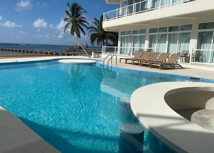 Styles 2c - Ocean View Luxury W/ Pool * San Pedro (Ambergris Caye)
