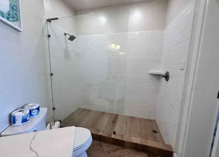 Styles 2c - Ocean View Luxury W/ Pool Apartment
