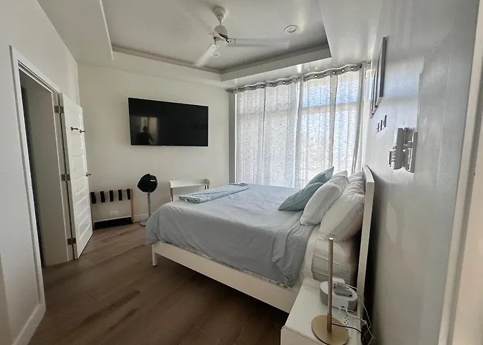 Styles 2c - Ocean View Luxury W/ Pool Apartment